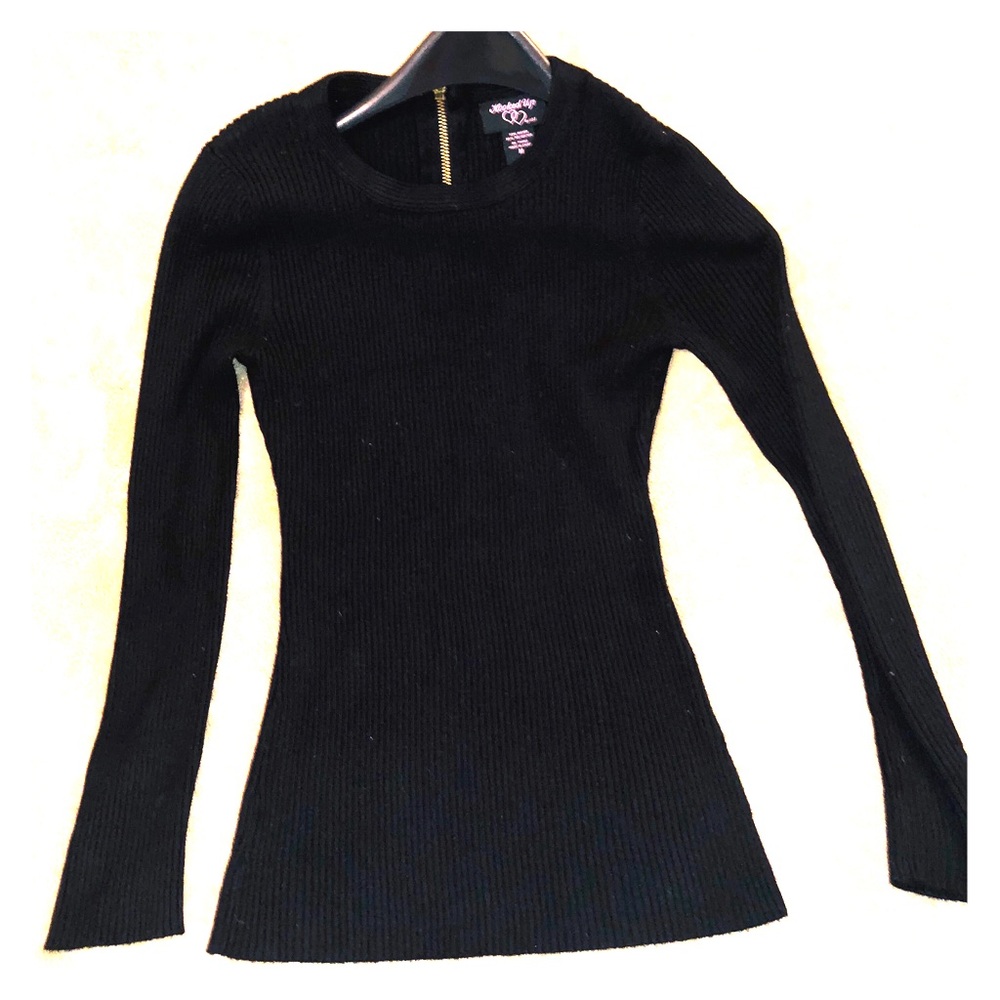 Long sleeve sweater